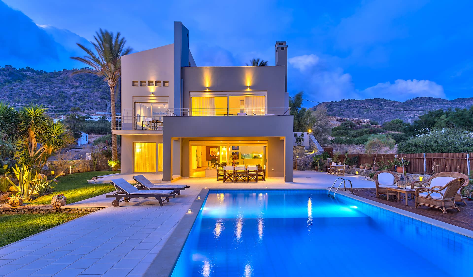 VILLA VUITTON - Luxury Villa experiences in Greece 